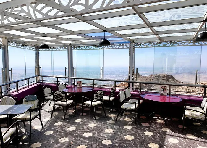 Oryx Grand Hotel Jebel Hafeet
