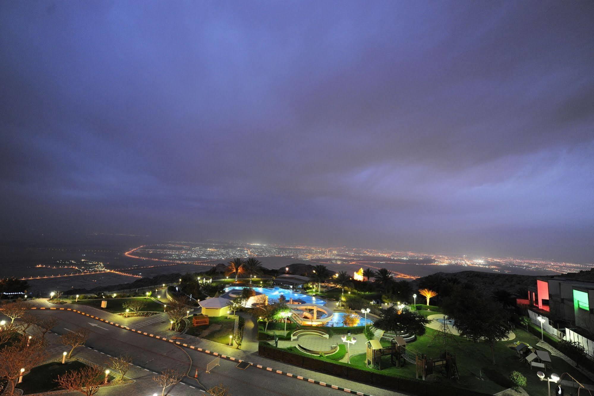 Oryx Grand Jebel Hafeet 4*